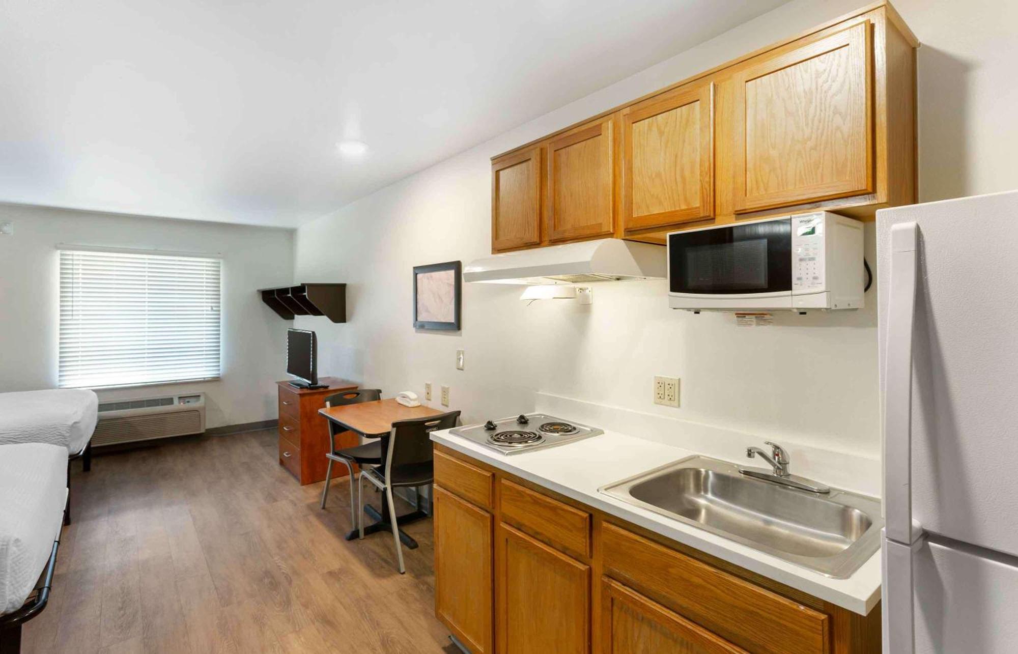 Extended Stay America Select Suites - Salt Lake City - West Valley City Exterior photo
